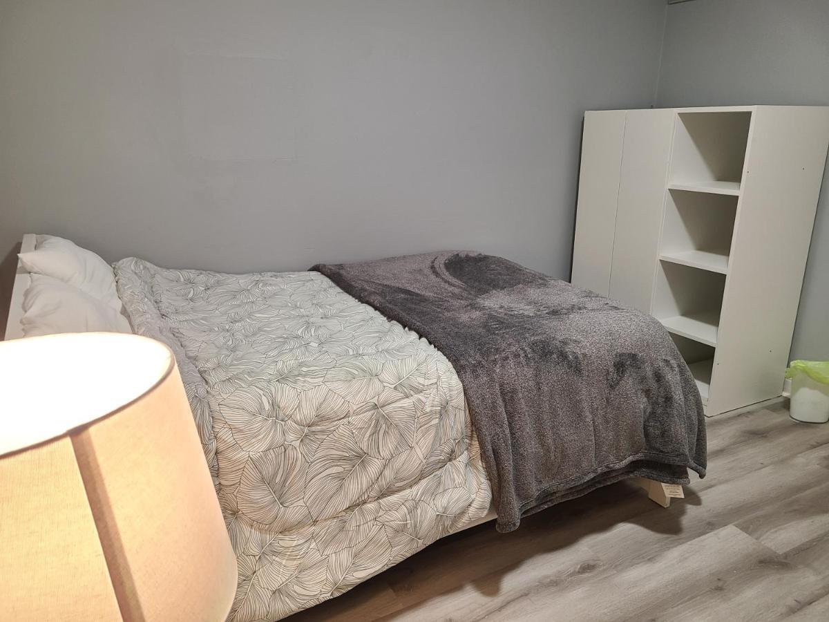 Downtown Ottawa Spacious Room Accommodation Exterior photo