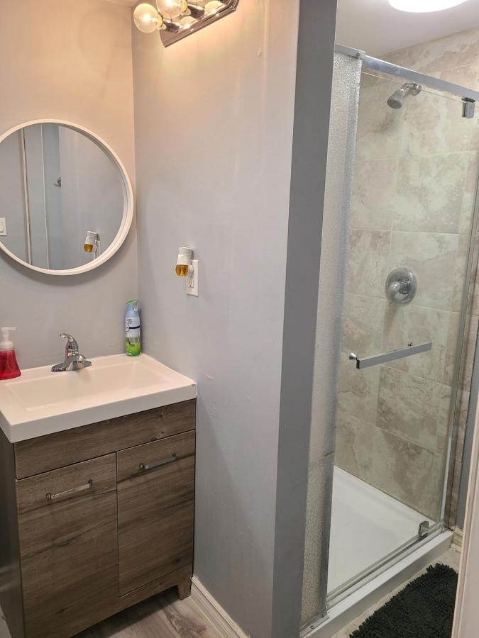 Downtown Ottawa Spacious Room Accommodation Exterior photo