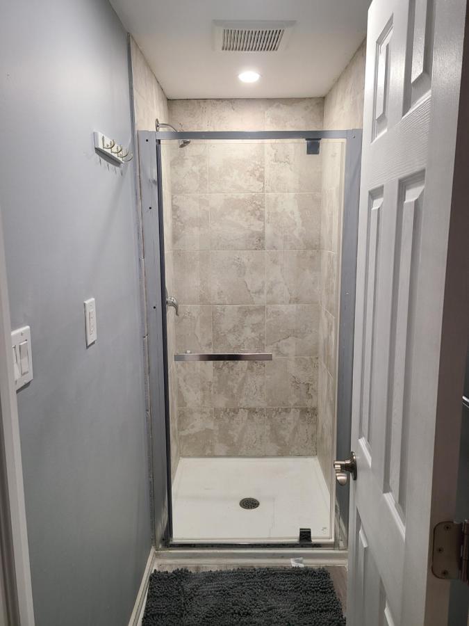 Downtown Ottawa Spacious Room Accommodation Exterior photo